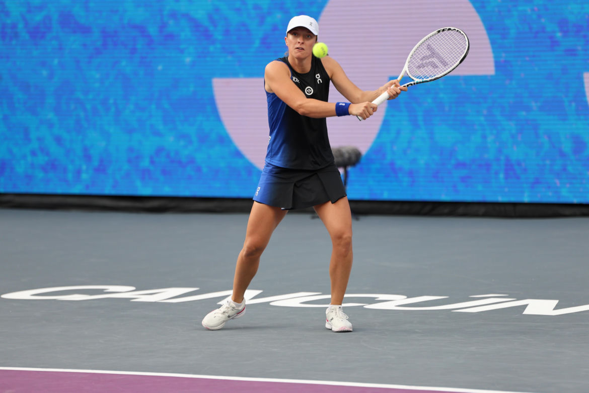 Iga Świątek lepsza od Coco Gauff. Polka o krok od awansu półfinału WTA Finals w Cancun