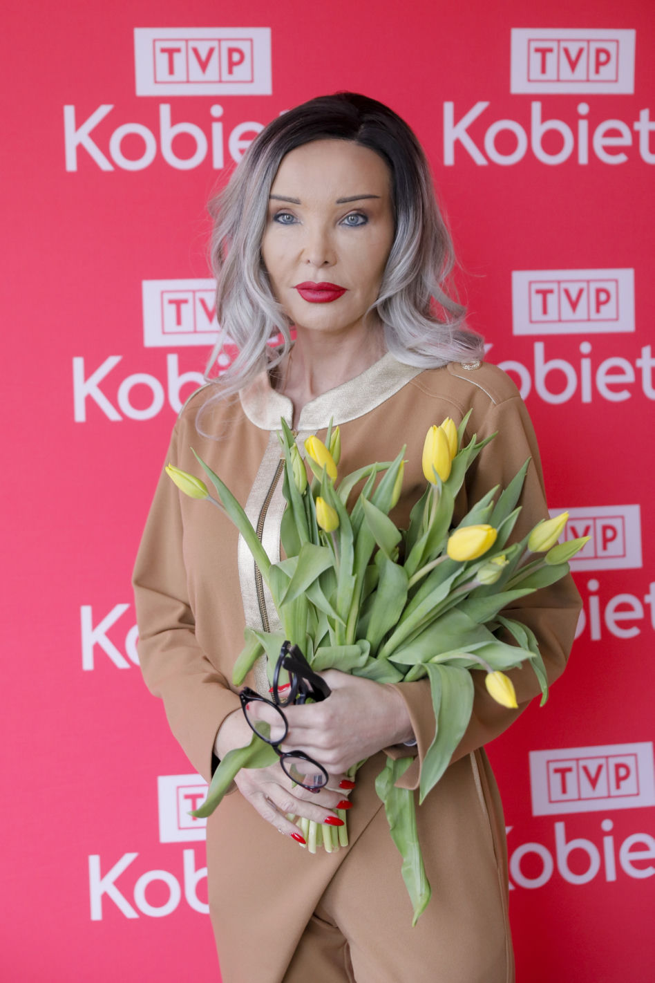 Ewa Minge wycięła powieki