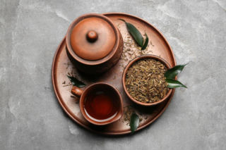 Wspomaga trawienie i relaksuje. Ta zielona herbata to sekret zdrowia Japończyków 