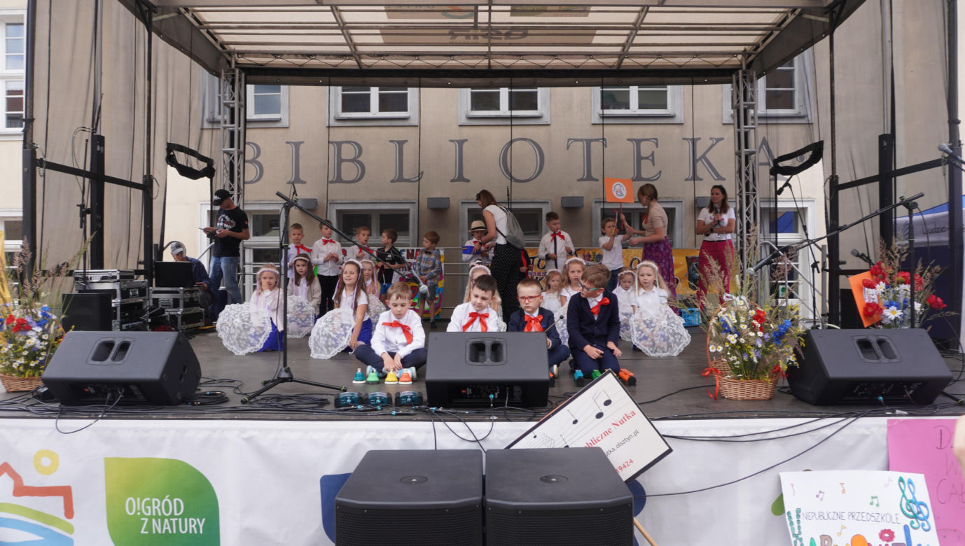 Dni Muzyki 2024  w Olsztynie. Stare Miasto opanowali miłośnicy tańca i śpiewu. Zobacz zdjęcia!