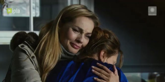 Przyjaciółki 5 sezon odc. 57. Inga (Małgorzata Socha), Zuza (Anita Sokołowska)