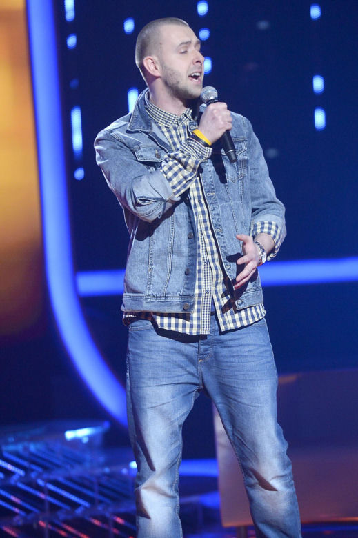 Grzegorz Hyży kiedyś i dziś. Od skromnego chłopaka z "X Factora" do ikony męskiego stylu