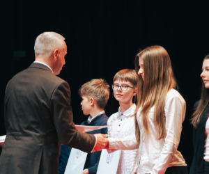 Najzdolniejsi uczniowie odebrali stypendia Prezydenta Miasta Siedlce