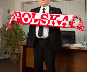 Prezes PiS krytykuje zarobki aniołków Glapińskiego