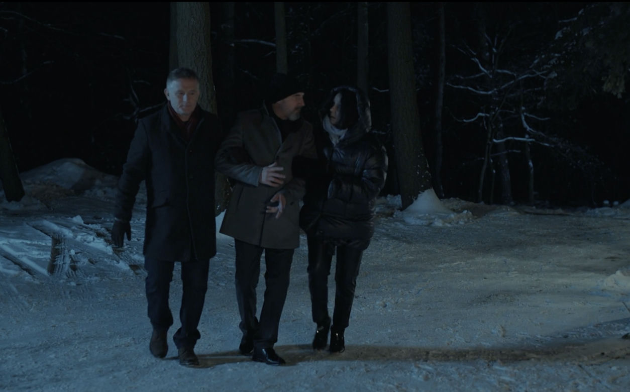 M jak miłość, odcinek 1718: Marysia (Małgorzata Pieńkowska), Artur (Robert Moskwa), Adam Werner (Jacek Kopczyński)