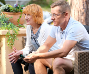 M jak miłość odc. 1901. Piotrek (Marcin Mroczek), pani Ola (Ewa Kolasińska)