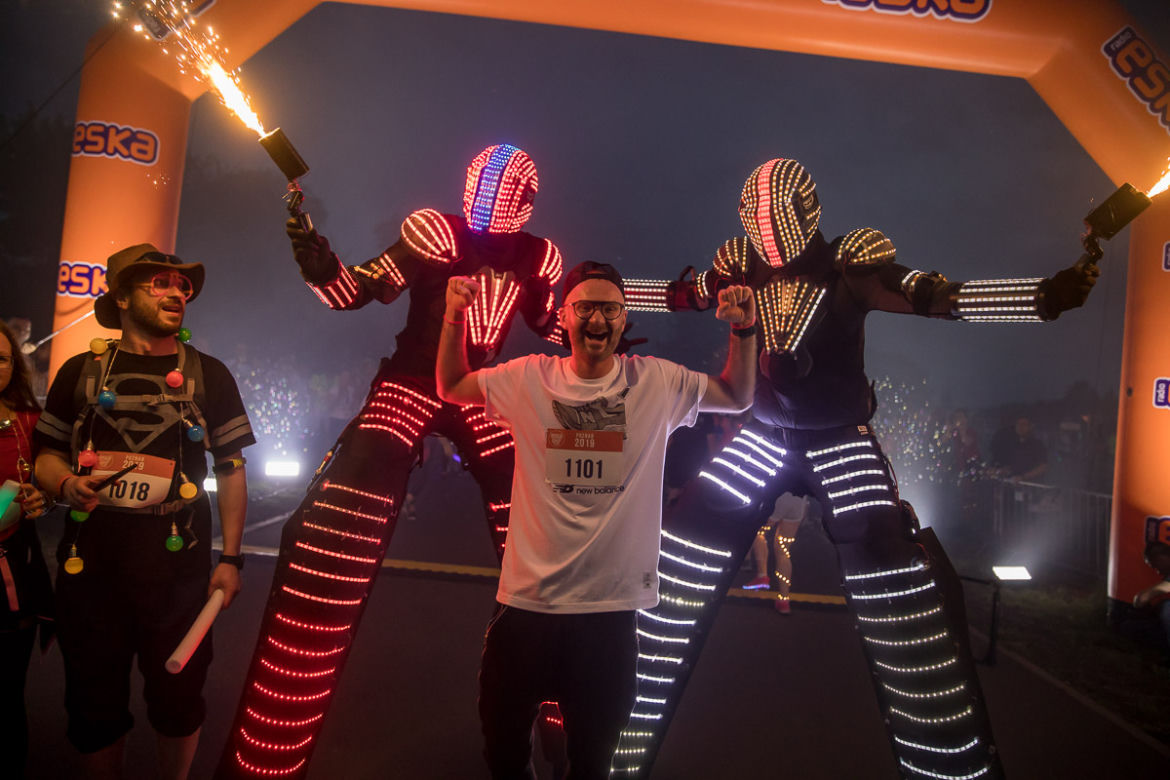 ESKA LEDs RUN  - zdjęcia z biegu innego niż wszystkie