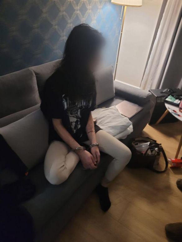 Policja rozbiła grupę handlującą lekami opioidowymi. Cztery młode kobiety nie żyją. Wśród zatrzymanych jest lekarz