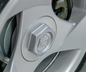 Dodge Viper z przebiegiem 34 mil