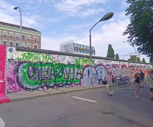 65 lat temu powstał Mur Berliński