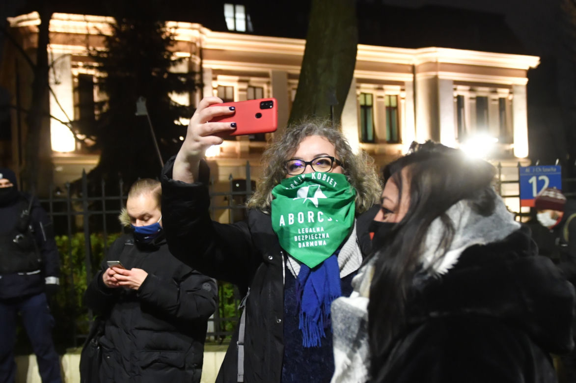 Wielki protest kobiet w Warszawie 27.01.2021. Trybunał Konstytucyjny opublikował uzasadnienie wyroku 