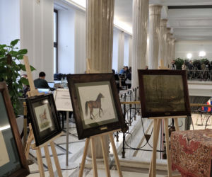Wystawa obrazów posła Suskiego w sejmie