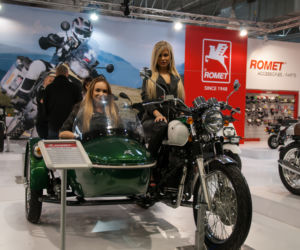 Hostessy na Warsaw Motorcycle Show