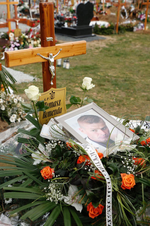 Grób Tomasza Komendy