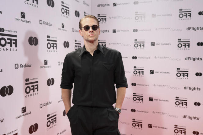 Sebastian Fabijański przeszedł ogromną metamorfozę. Kiedyś twardziel, dziś podbija taneczny parkiet