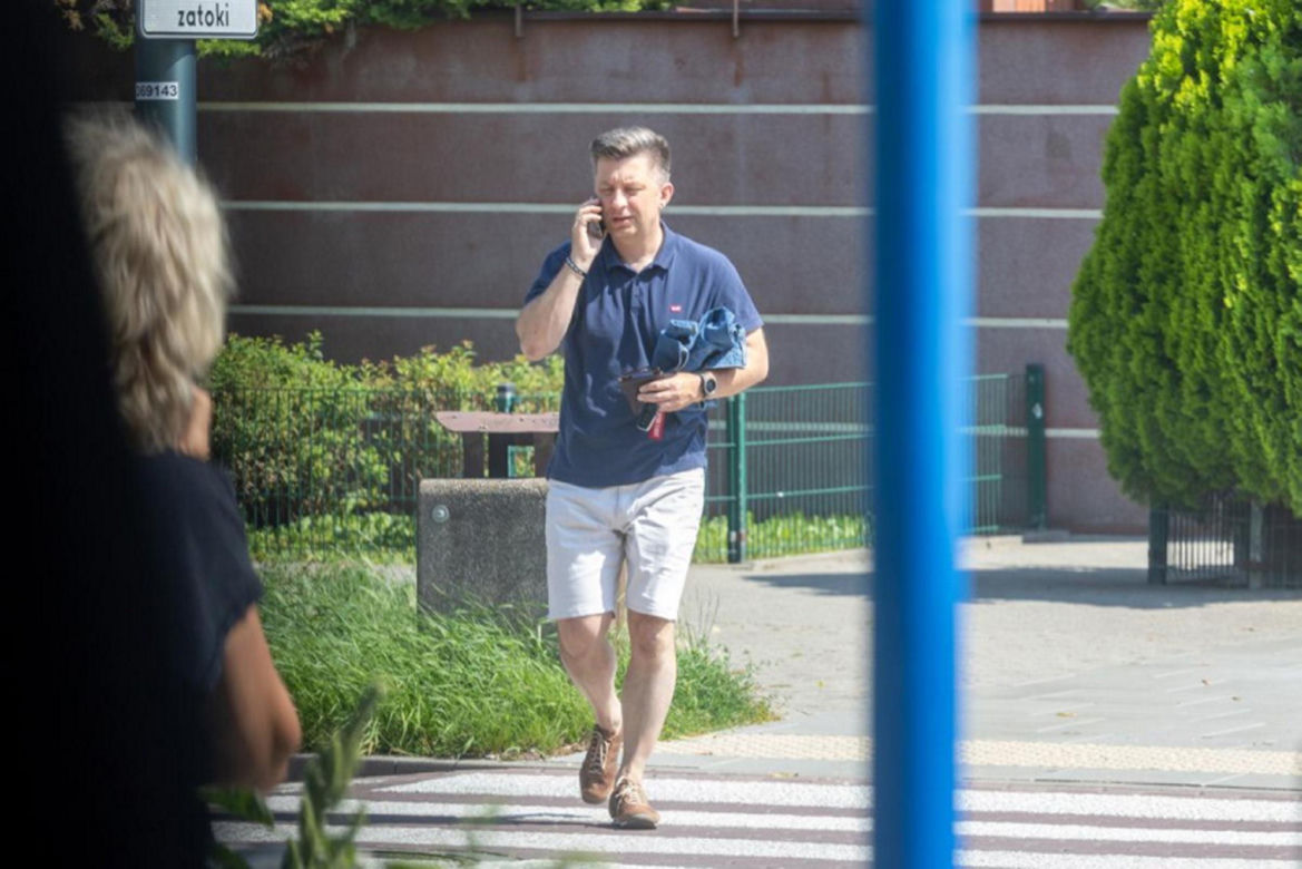 Michał Dworczyk skrócił spodnie za 100 zł