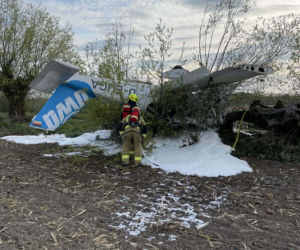 Awaria w powietrzu i dramatyczne lądowanie. Dwie osoby na pokładzie