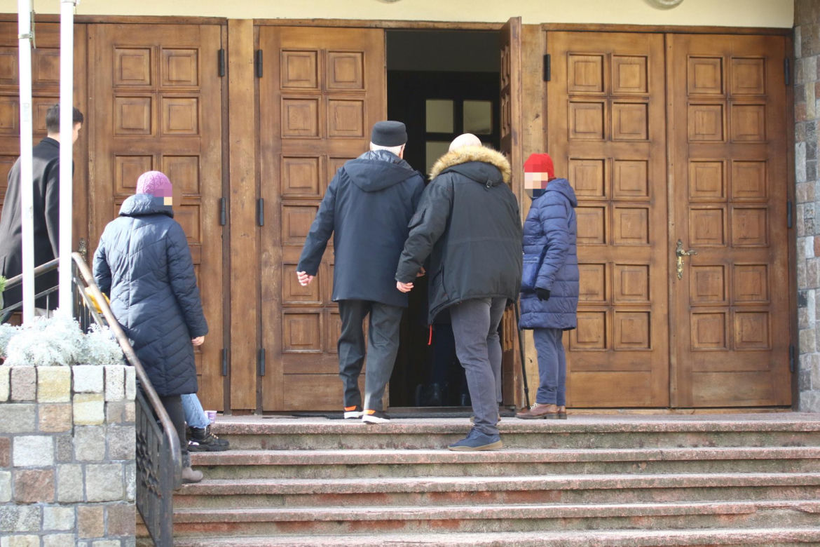 Wałęsa zaczepiony pod kościołem. Szok, co od niego chcieli! 