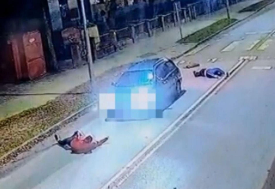 Weszli na przejście dla pieszych, 29-latek wjechał w nich fordem. Tragiczny finał