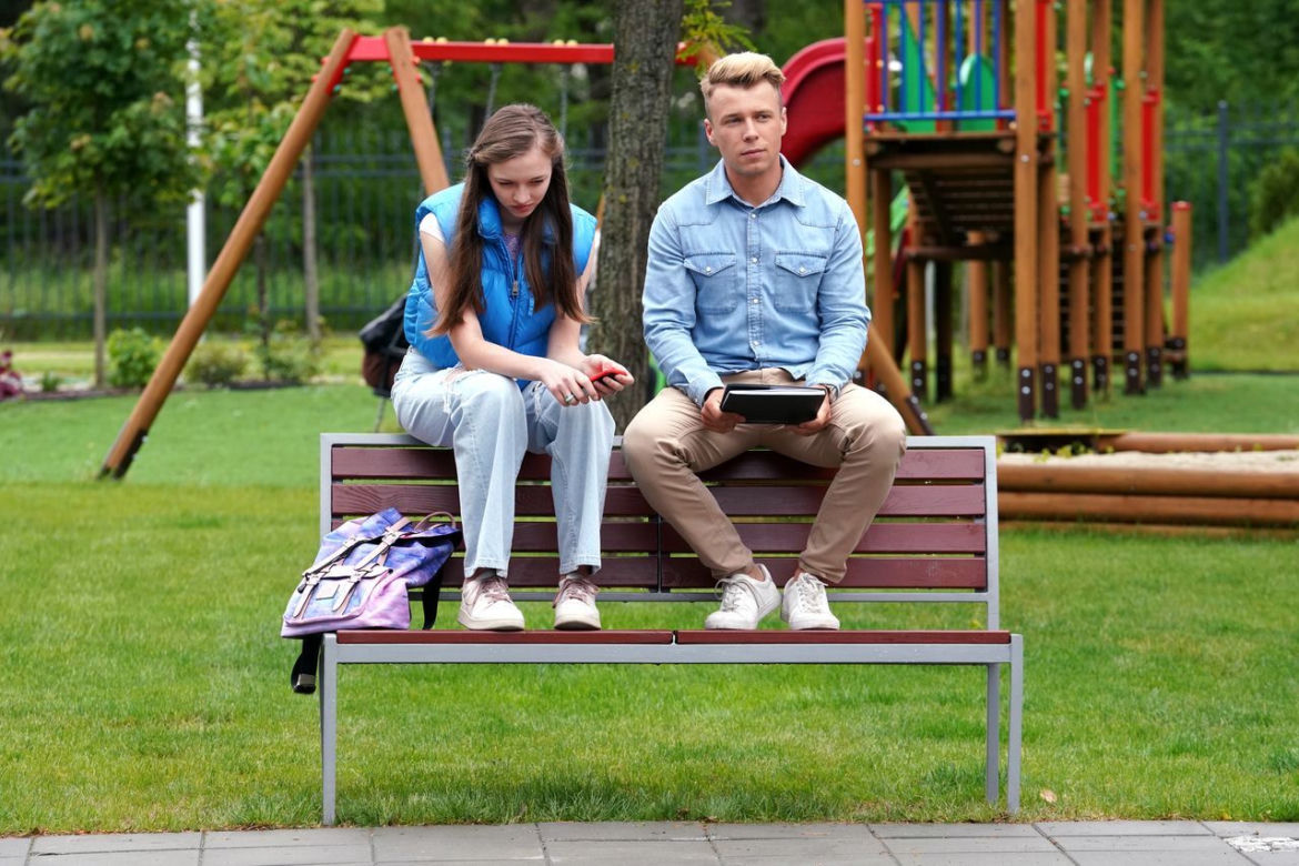 Barwy szczęścia odc. 2728. Patryk (Konrad Skolimowski), Ewelina (Amelia Listwoń)	