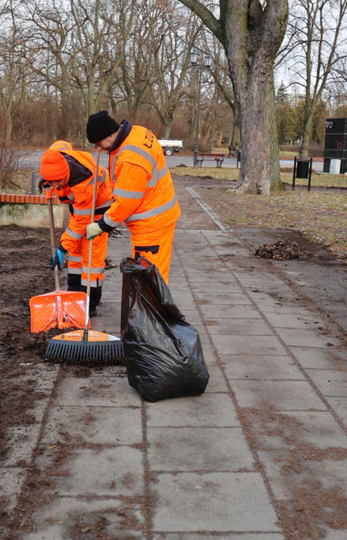 Trwają przygotowania do wiosny. Wielkie sprzątanie w łódzkich parkach
