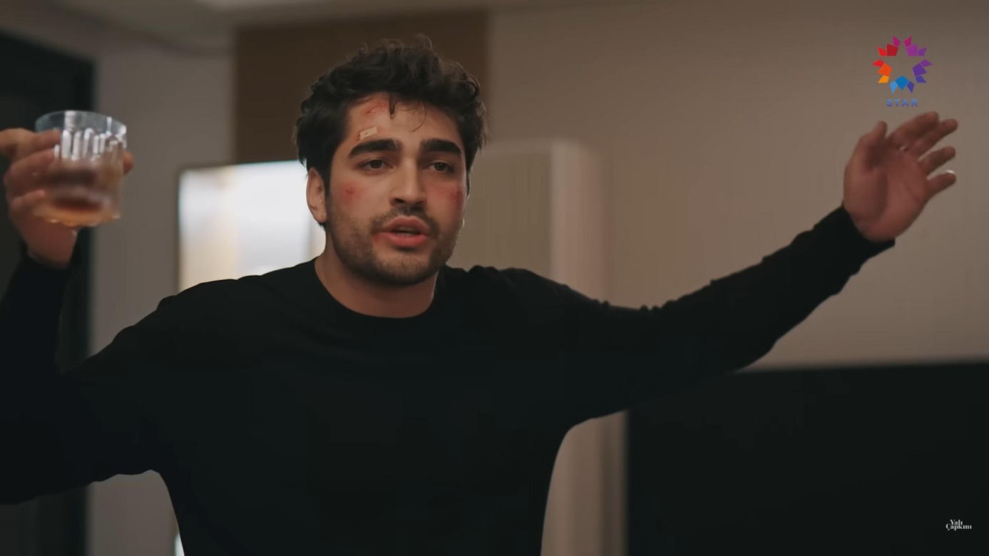 Ferit upije się i wyląduje z Suną w hotelu