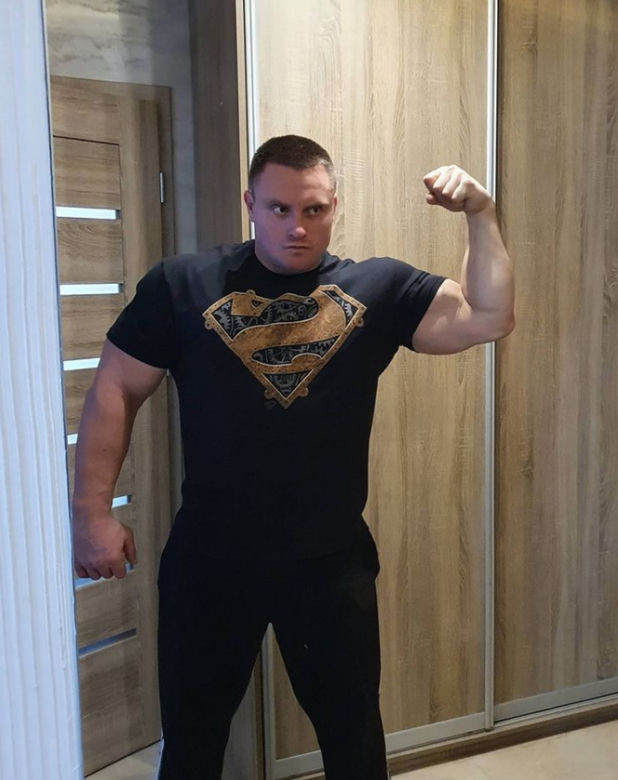 Krzysztof RadzikowskiKrzysztof Radzikowski