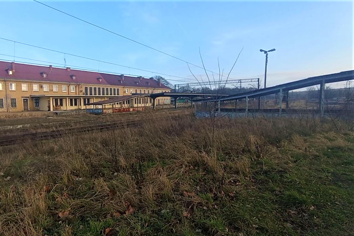 Dworzec kolejowy w Policach
