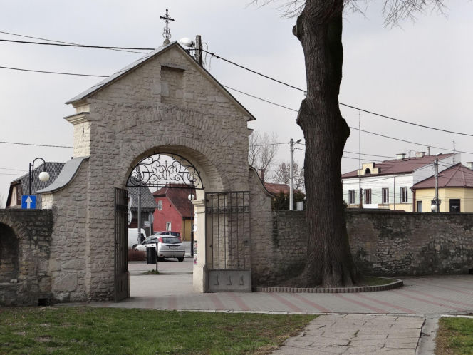 To jedno z najmniejszych miast w Małopolsce. Kiedyś straciło prawa miejskie na wiele lat