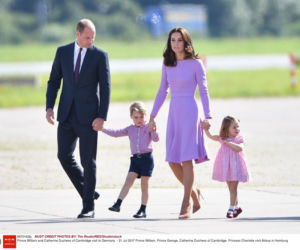 Kate Middleton z dziećmi na rodzinnych zdjęciach