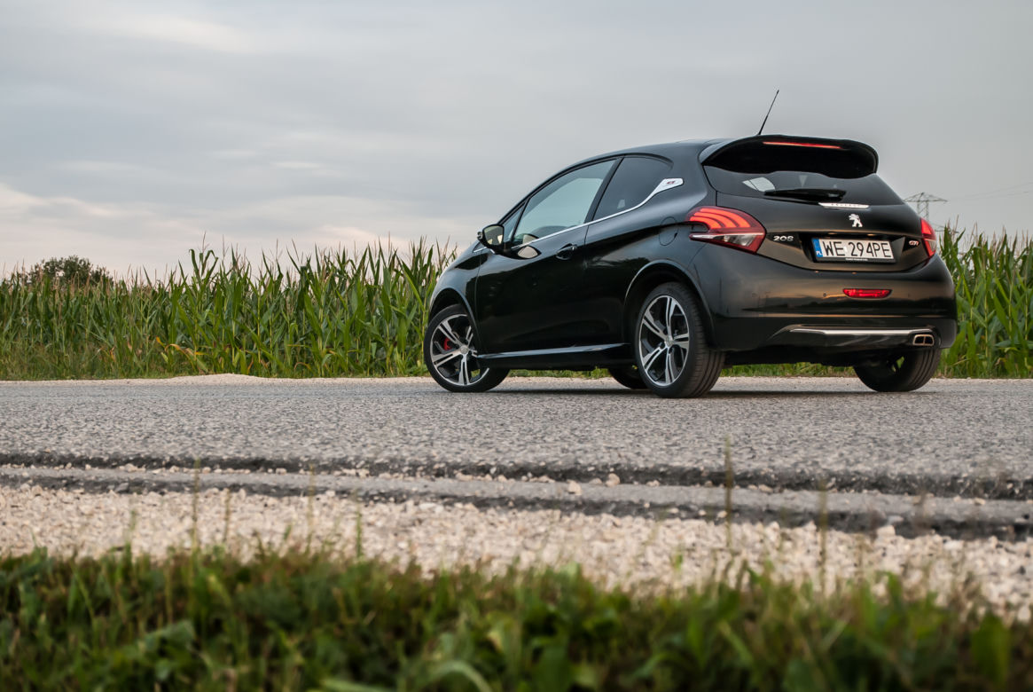 Peugeot 208 GTi 1.6 THP 208 KM