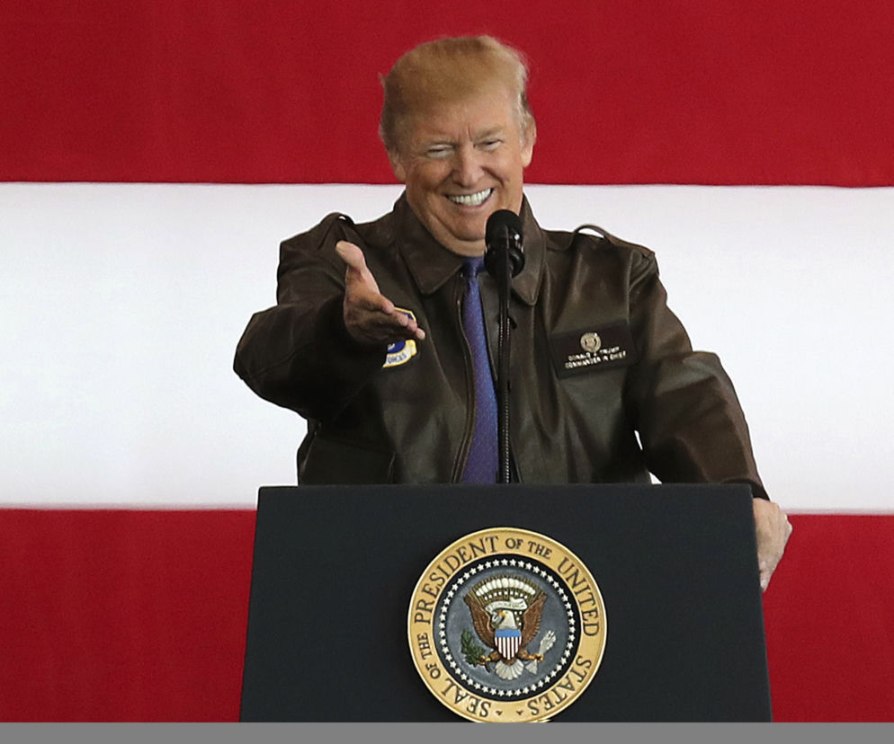 Trump pojechał postraszyć Kima