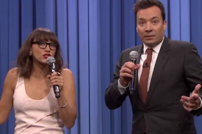Jimmy Fallon i Rashida Jones