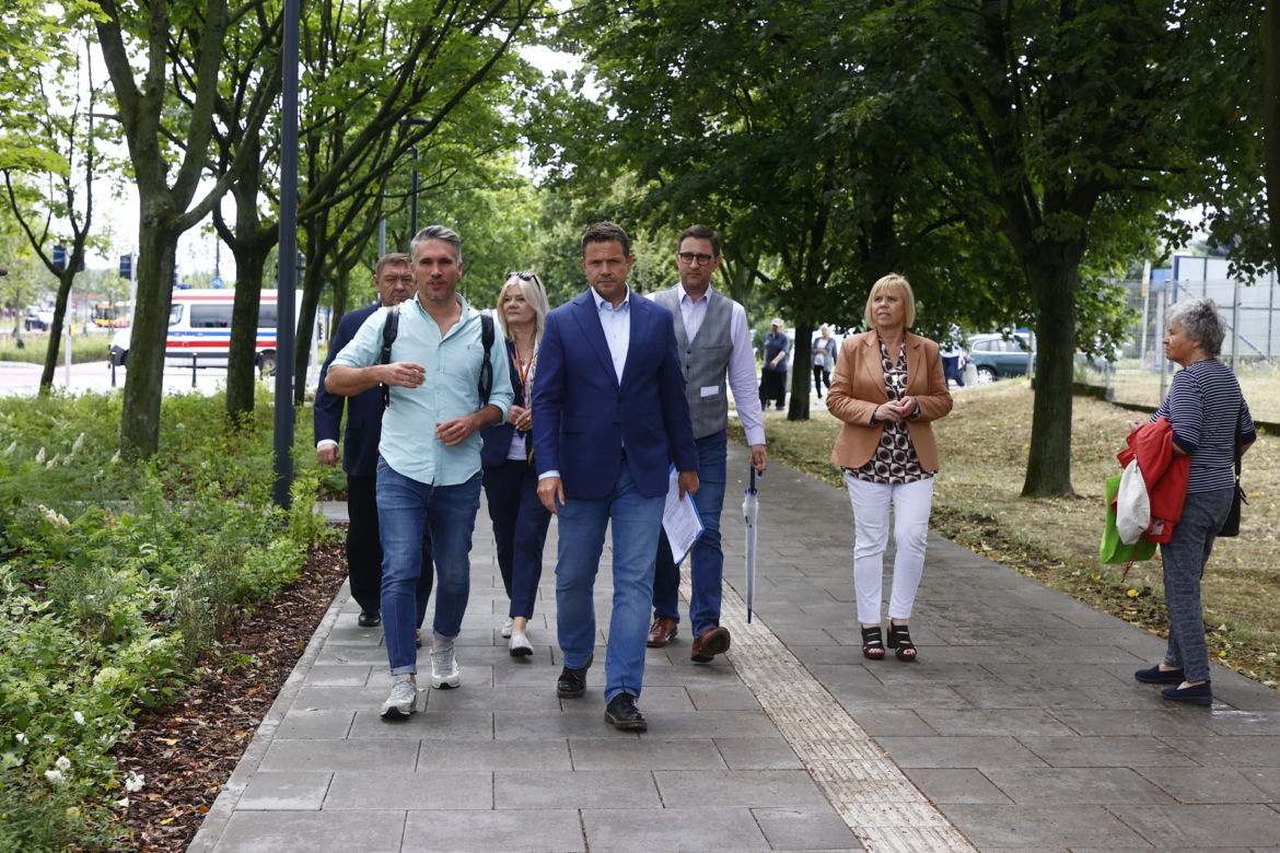 Ogłosił też koniec remontu ul. Kondratowicza