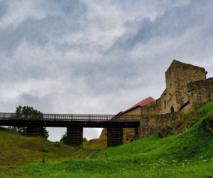 To miasto w Małopolsce ma jeden z najpiękniejszych zamków. Jan Długosz pisał w nim swoje kroniki