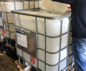 Nielegalny alkohol pomoże w walce z epidemią