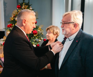 Złoty Gody par małżeńskich w Siedlcach - wręczenie pamiątkowych medali