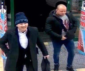 Ukradli głośniki ze sklepu na Al. Marcinkowskiego. Kto rozpoznaje tych mężczyzn?