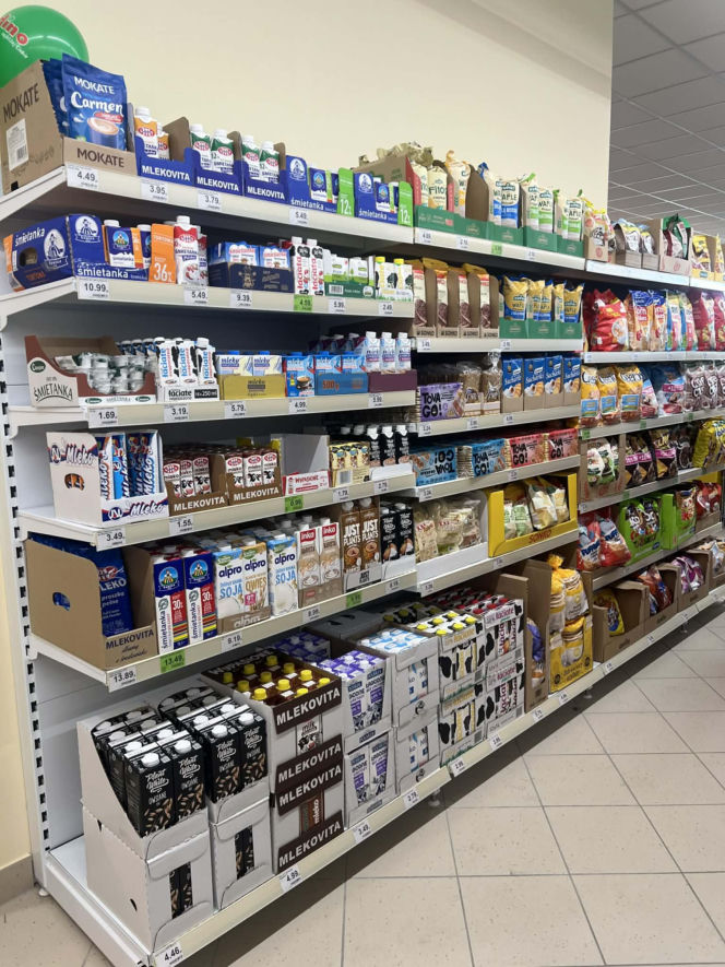 Pierwszy sklep Dino w Warszawie - dzień otwarcia