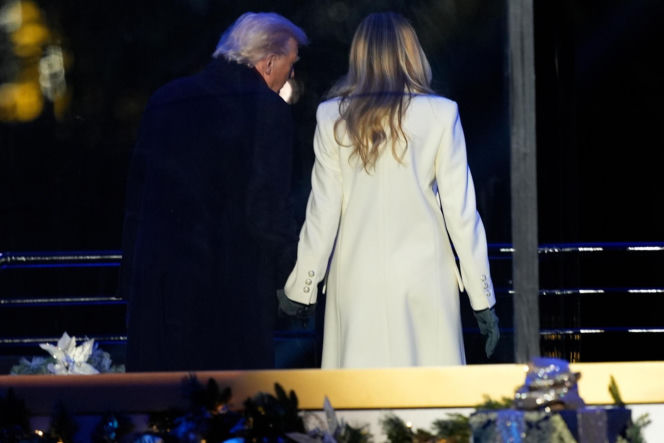 Melania Trump zapaliła choinkę przed Białym Domem! Podoba Ci się?