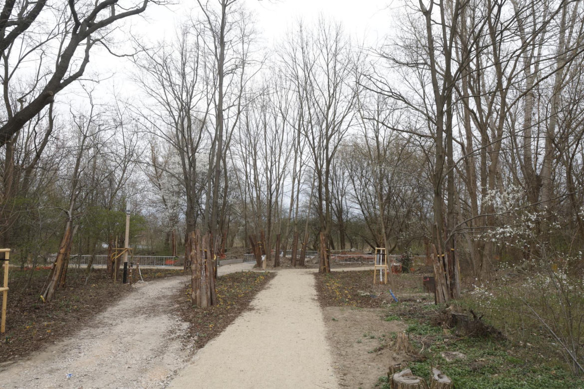 W Warszawie powstaje drugie "lapidarium". Miasto nie usunie betonowych odpadów. "To artefakty"