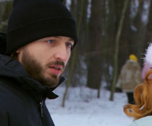 Na Wspólnej odc. 3251. Anastazja (Karolina Bacia), ksiądz Olek (Jan Hussakowski)