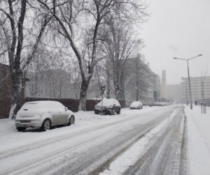 Śląskie: Intensywne opady śniegu i oblodzenia! Wszystko przez niż Benjamin [ZDJĘCIA]