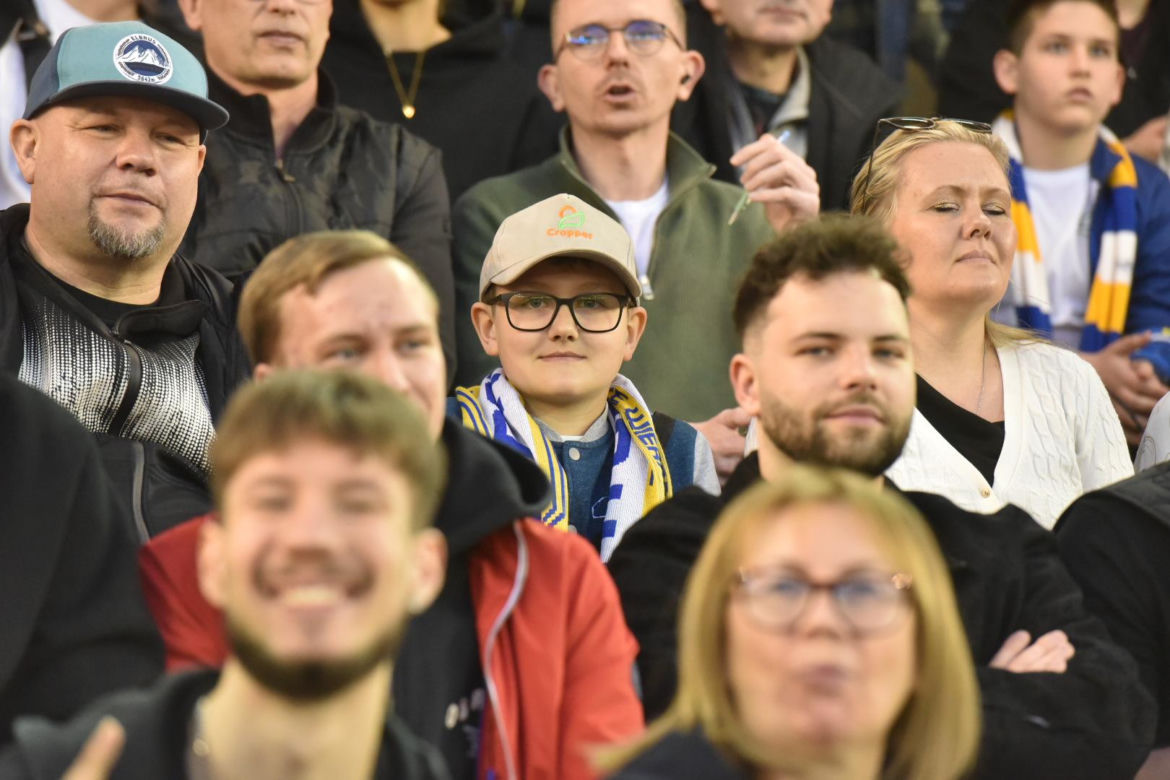PRES Grupa Deweloperska Toruń - Betard Sparta Wrocław, zdjęcia kibiców i zawodników z Motoareny