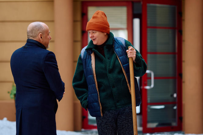 "Na Wspólnej", odcinek 4195: profesor Agier słabnie na oddziale kardiochirurgii. Na oczach przerażonej córki dochodzi u niej do zatrzymania akcji serca