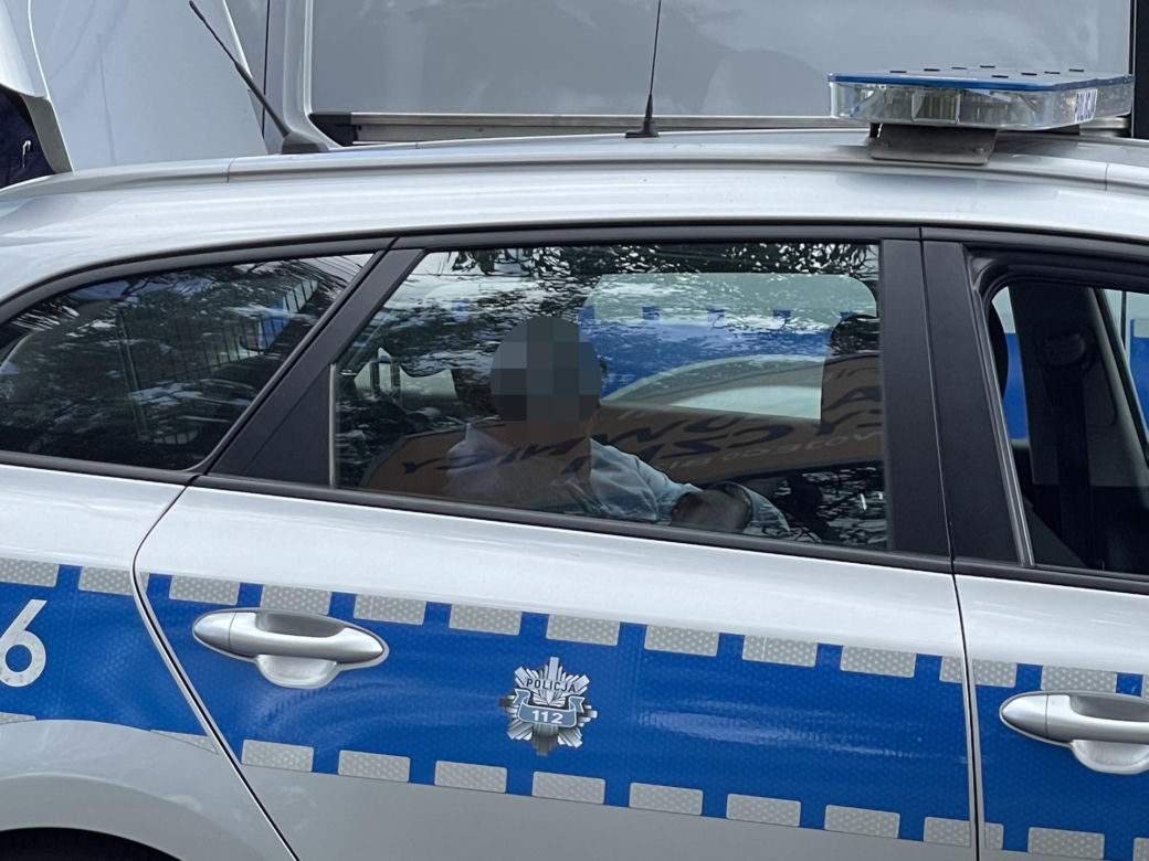  Pijany kierowca potrącił dziecko na rowerze. Próbował uciekać. Miał 2 promile