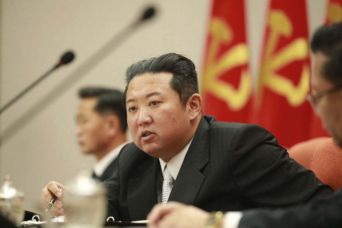 Kim Dzong Un schudł o POŁOWĘ! Zrezygnował tylko z trzech rzeczy