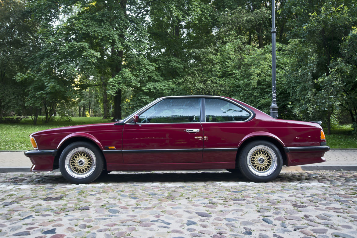 Klasyki na spotkaniu Youngtimer Warsaw 