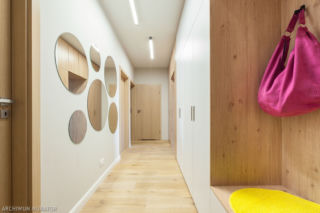 Nowoczesne oświetlenie przedpokoju: sufitowe, w bloku. Jakie światło jest najlepsze do przedpokoju?