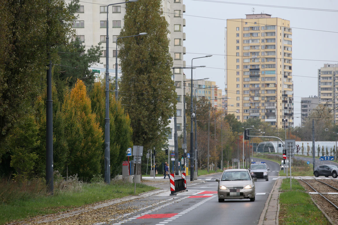 Słupokza pod domem Jarosława Kaczyńskiego